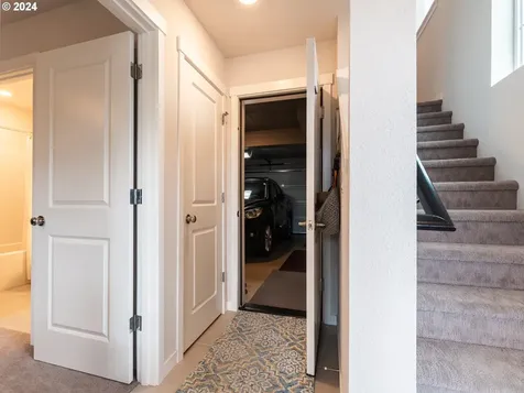 16052 NW Pristine Lane Portland OR 97229