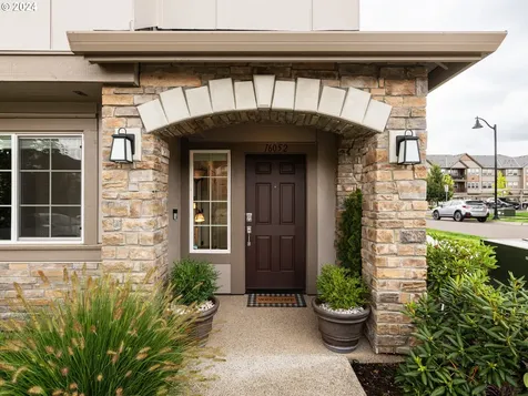 16052 NW Pristine Lane Portland OR 97229