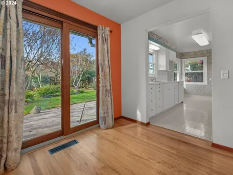 3005 SE 54th Avenue Portland OR 97206