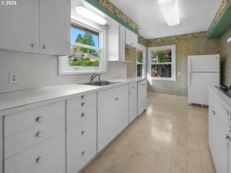 3005 SE 54th Avenue Portland OR 97206