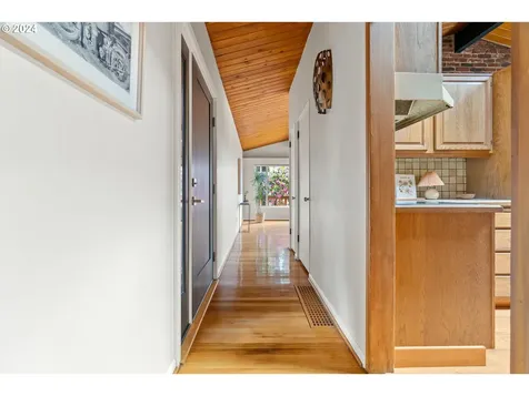 4239 Sw Altadena Avenue Portland OR 97239