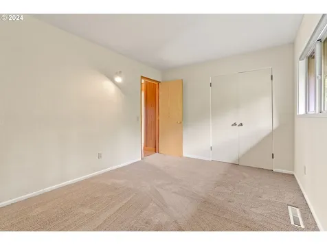4239 Sw Altadena Avenue Portland OR 97239