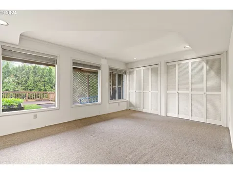 4239 Sw Altadena Avenue Portland OR 97239