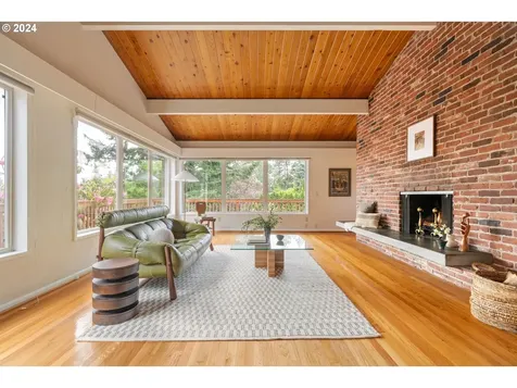 4239 Sw Altadena Avenue Portland OR 97239