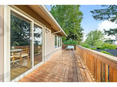 4239 Sw Altadena Avenue Portland OR 97239