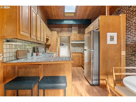 4239 Sw Altadena Avenue Portland OR 97239