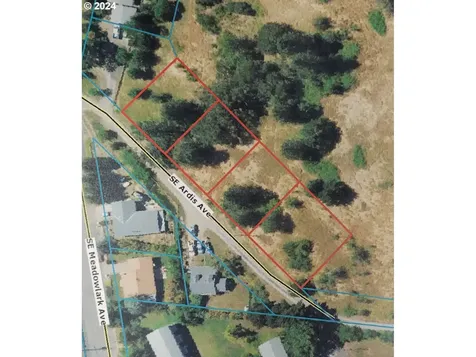 SE Ardis Avenue Myrtle Creek OR 97457