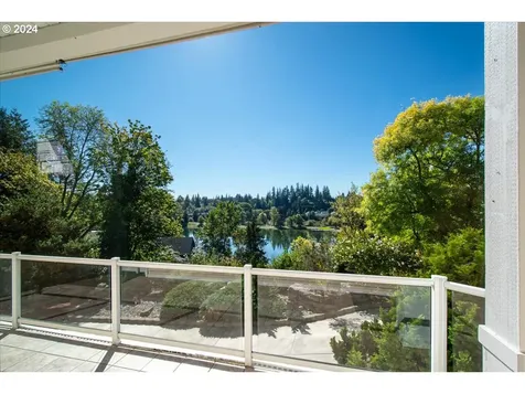 12220 NE Plantation Road Vancouver WA 98685