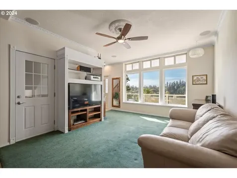 12220 NE Plantation Road Vancouver WA 98685