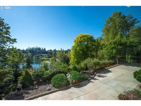 12220 NE Plantation Road Vancouver WA 98685