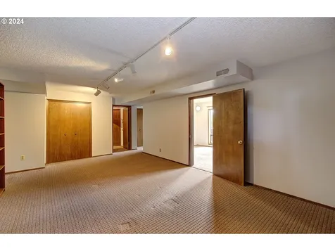 1802 Nw 75th Street Vancouver WA 98665