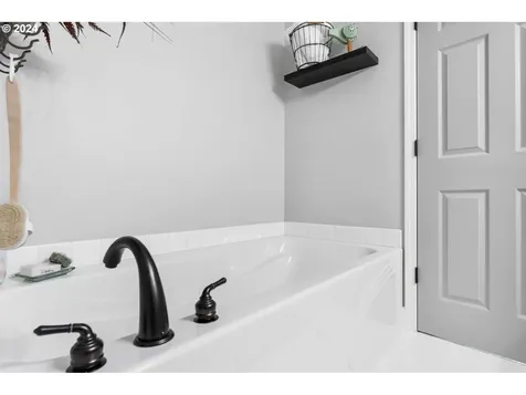 15686 SW Peachtree Drive Portland OR 97224