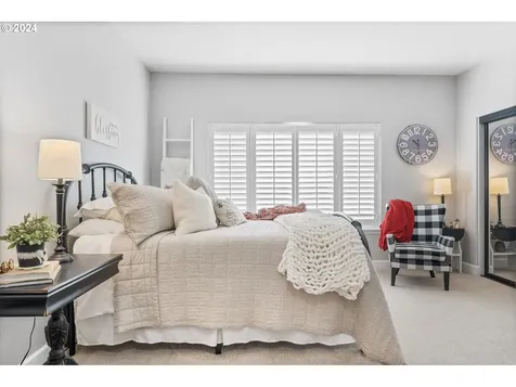 15686 SW Peachtree Drive Portland OR 97224