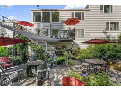 15686 SW Peachtree Drive Portland OR 97224