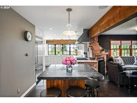 465 Lincoln Street S Salem OR 97302