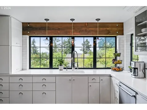 465 Lincoln Street S Salem OR 97302