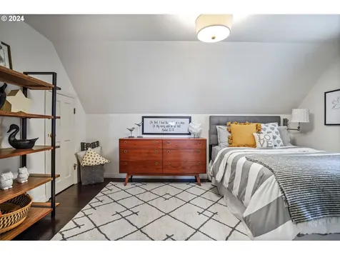 465 Lincoln Street S Salem OR 97302