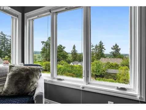 465 Lincoln Street S Salem OR 97302