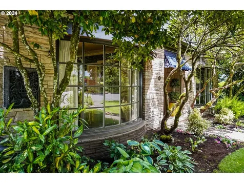465 Lincoln Street S Salem OR 97302
