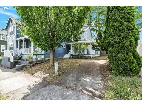 412 NE Roselawn Street Portland OR 97211