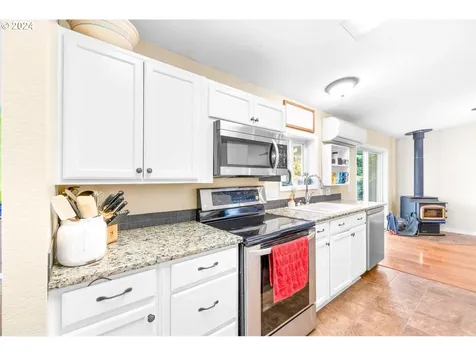 35785 Highway 22 Hebo OR 97122