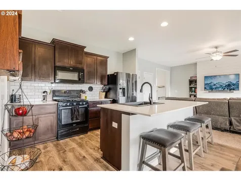 1940 NW 21st Street Mcminnville OR 97128