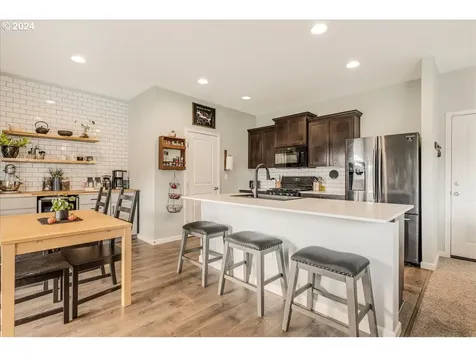 1940 NW 21st Street Mcminnville OR 97128