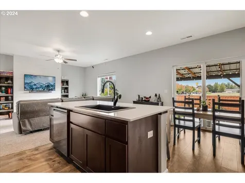 1940 NW 21st Street Mcminnville OR 97128