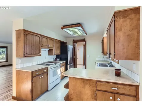 17450 SW Washington Court Beaverton OR 97078