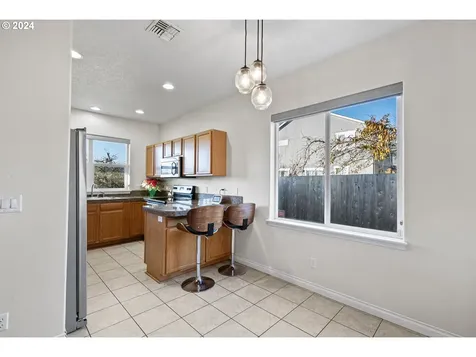 1529 S 59th Street Springfield OR 97478