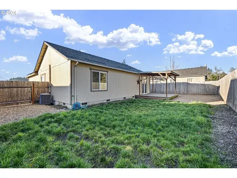 1529 S 59th Street Springfield OR 97478