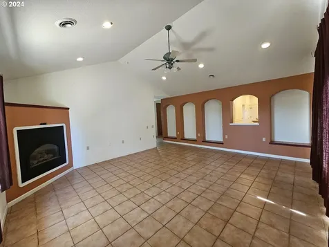 110 W Mckinley Street Goldendale WA 98620