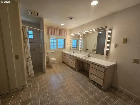 110 W Mckinley Street Goldendale WA 98620