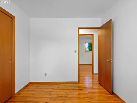 15109 Se Sherman Street Portland OR 97233