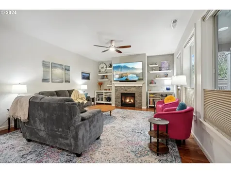 413 N 43rd Court Ridgefield WA 98642