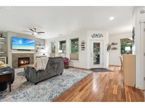 413 N 43rd Court Ridgefield WA 98642