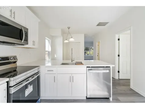 19727 SW Marlin Drive Beaverton OR 97007