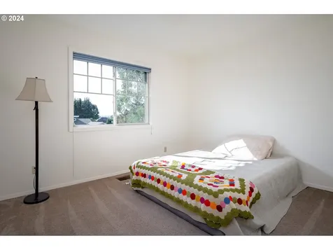 13674 Se 128th Avenue Clackamas OR 97015