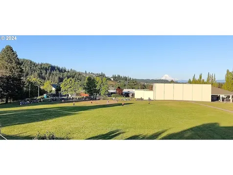 13674 Se 128th Avenue Clackamas OR 97015