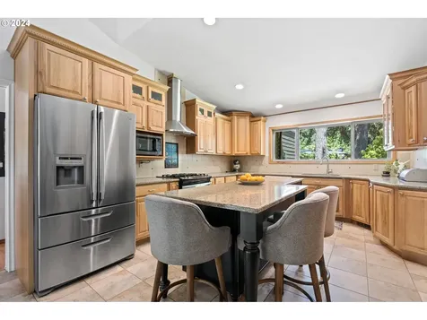 18984 S Forest Grove Loop Oregon City OR 97045