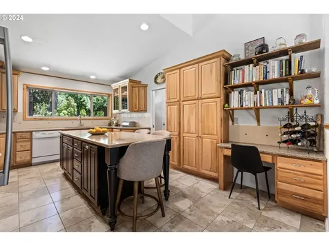 18984 S Forest Grove Loop Oregon City OR 97045