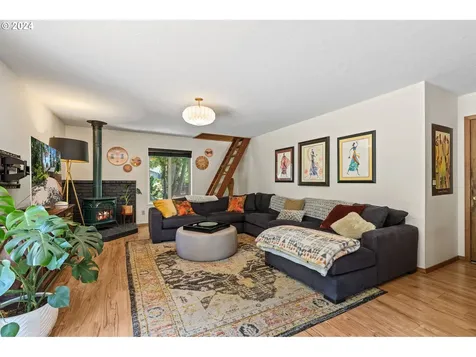 18984 S Forest Grove Loop Oregon City OR 97045
