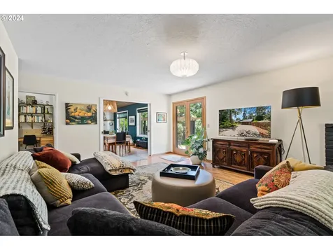 18984 S Forest Grove Loop Oregon City OR 97045