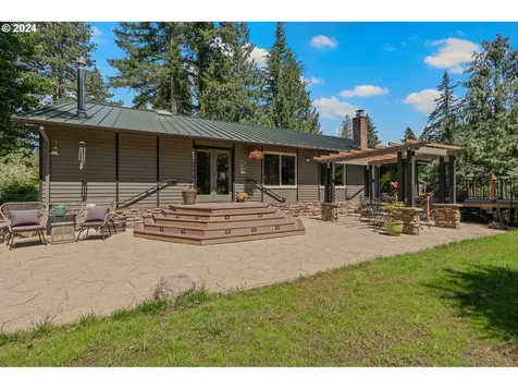18984 S Forest Grove Loop Oregon City OR 97045