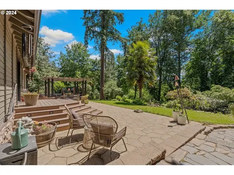 18984 S Forest Grove Loop Oregon City OR 97045