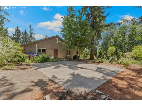 18984 S Forest Grove Loop Oregon City OR 97045