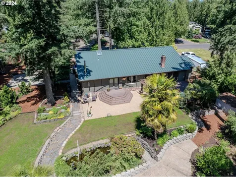 18984 S Forest Grove Loop Oregon City OR 97045