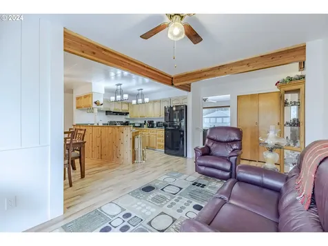 48340 Hills Street Oakridge OR 97463