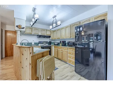 48340 Hills Street Oakridge OR 97463