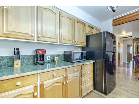 48340 Hills Street Oakridge OR 97463